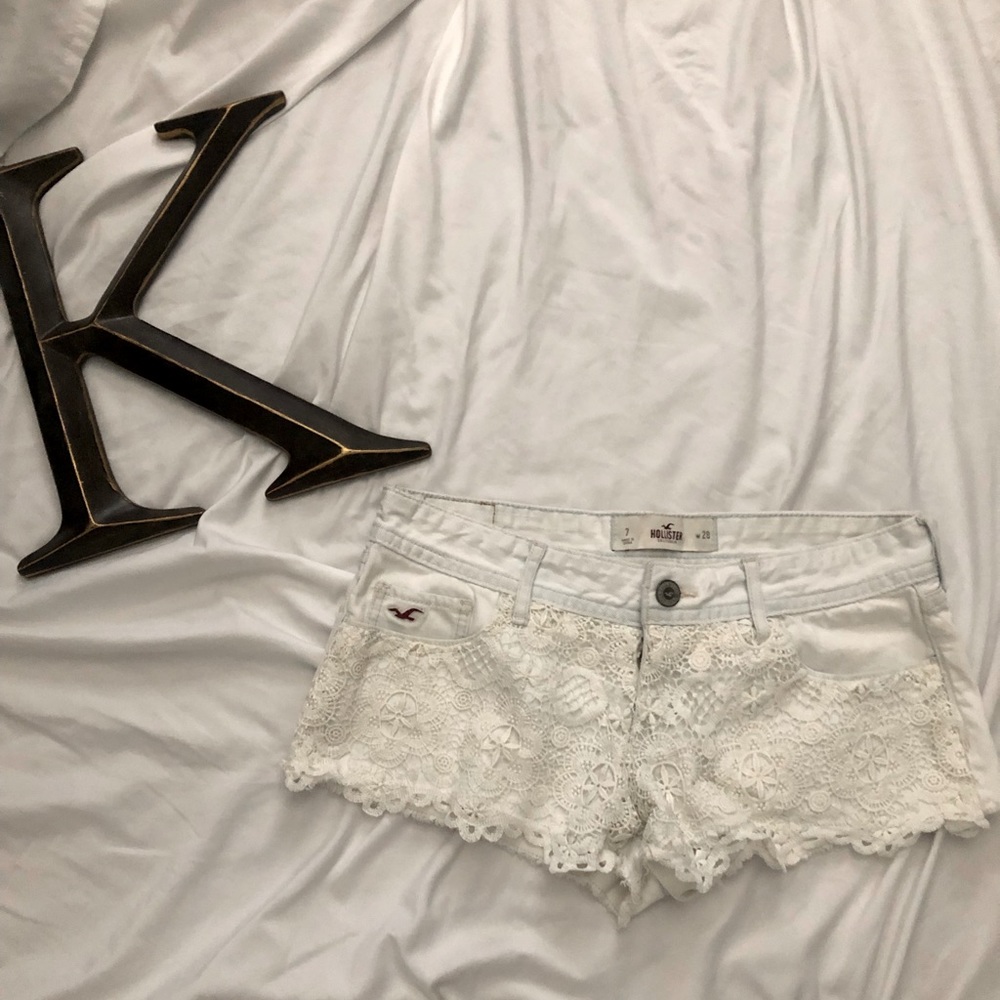 Hollister Jean Shorts Size 28 Embroidered